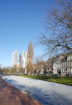 rotterdam winter view ice on singel